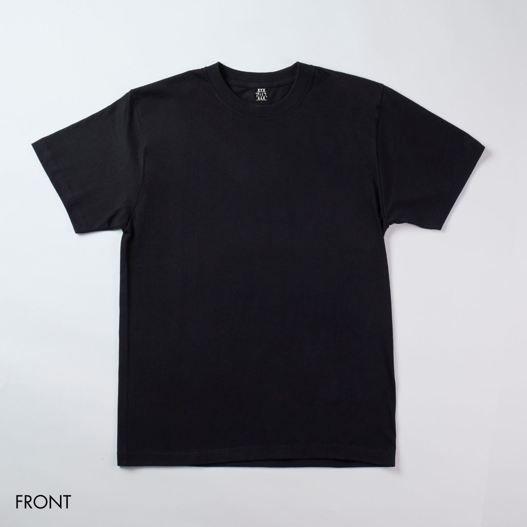 土屋太鳳プロデュース「今際の国のアリス」グッズTシャツ フロントはシンプルな黒Tシャツ